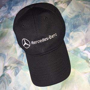 MERCEDES-BENZ HAT
